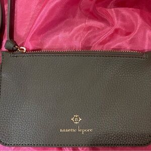 Elegant olive green wristlet Women's ,